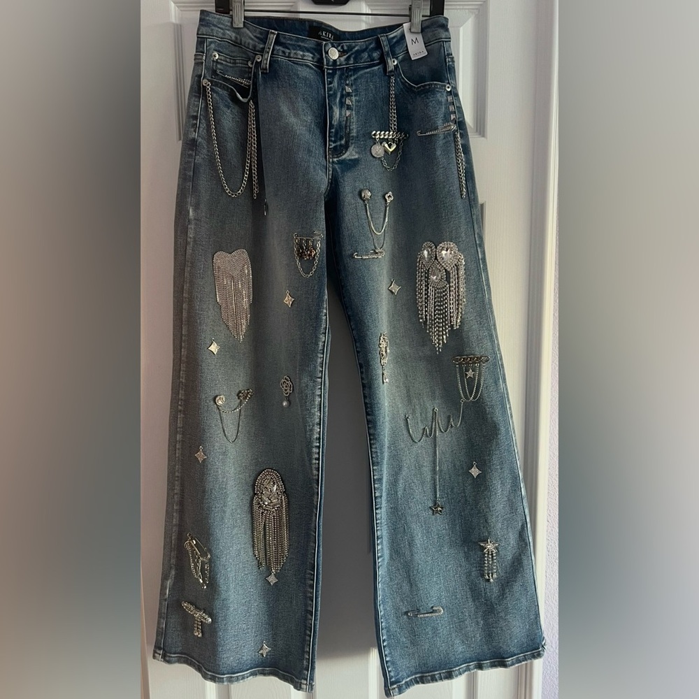 NWT Sold Out Akira Embellished Rhinestone Brooch Chain Denim Jeans - M